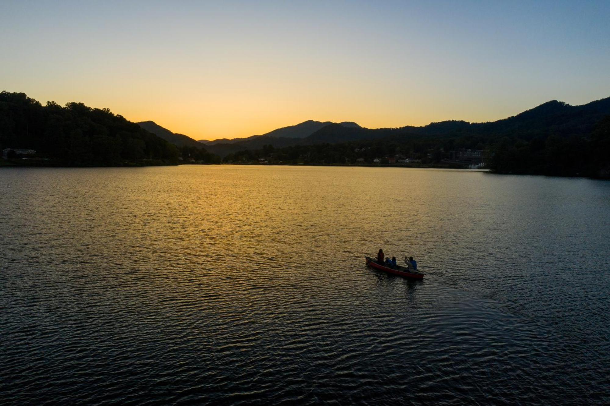 Вилла Mountain Peace Lake Junaluska Экстерьер фото